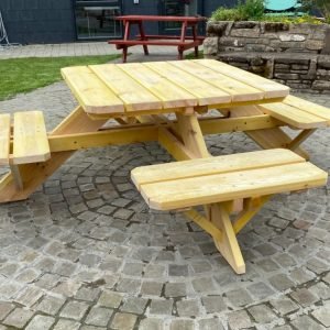 Langloch Farm Woodcraft- Classic 8 Seater Picnic Table