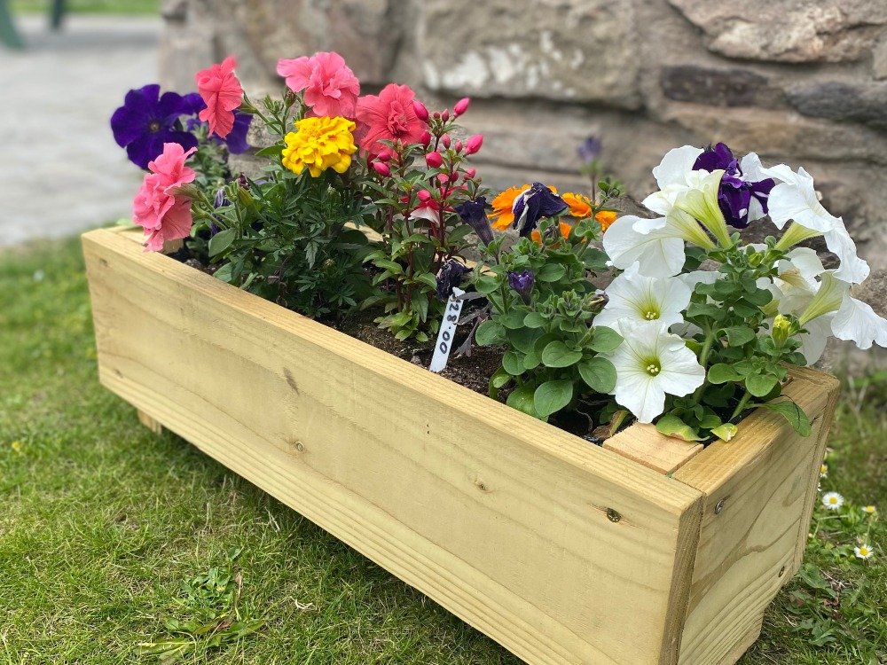 Langloch Farm Woodcraft - Trough Planter